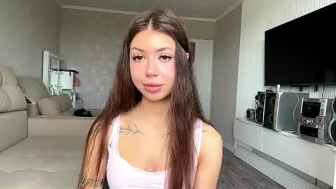 Snapshot of louiswawrzyniak chatting on 9, 5, 2026 Flora online show from 9, 5, 2026