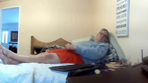 Snapshot of loumtl3 chatting on 14, 6, 2026 loumtl3 online show from 14, 6, 2026