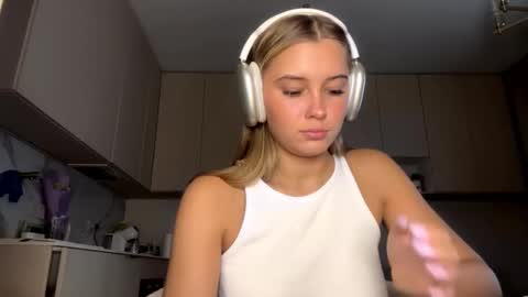 Eliza online show from 5, 3, 2026