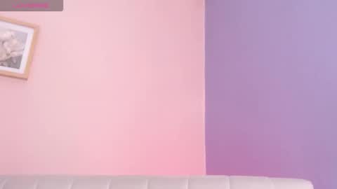 Snapshot of lourdes_moon22 chatting on 19, 10, 2025 lourdes_moon22 online show from 19, 10, 2025