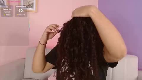 Snapshot of lourdes_moon22 chatting on 7, 11, 2025 lourdes_moon22 online show from 7, 11, 2025