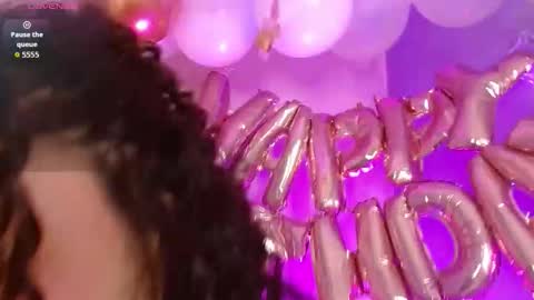 Snapshot of lourdes_moon22 chatting on 16, 11, 2025 lourdes_moon22 online show from 16, 11, 2025