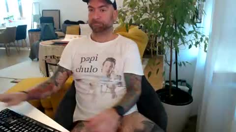Guapito online show from 30, 6, 2026
