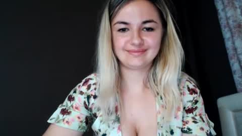 Snapshot of love_dom_meg chatting on 3, 7, 2026 Megane online show from 3, 7, 2026