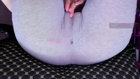 Snapshot of love_hard_kiru chatting on 25, 11, 2025 Kira online show from 25, 11, 2025