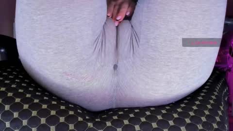 Snapshot of love_hard_kiru chatting on 30, 11, 2025 Kira online show from 30, 11, 2025