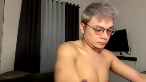 Snapshot of love_hottieh chatting on 22, 7, 2026 love_hottieh online show from 22, 7, 2026