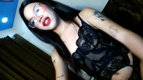 Snapshot of love_seren chatting on 23, 10, 2025 Seren online show from 23, 10, 2025