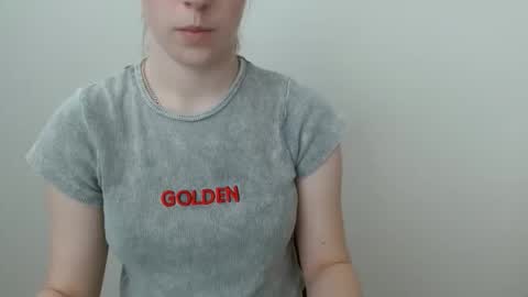 Vivian online show from 10, 3, 2026