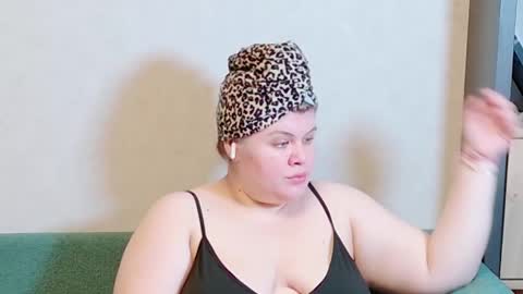 Snapshot of love_wiggy18 chatting on 20, 12, 2024 Ally online show from 20, 12, 2024