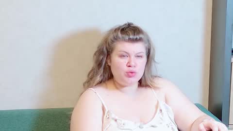 Snapshot of love_wiggy18 chatting on 25, 2, 2025 Ally online show from 25, 2, 2025