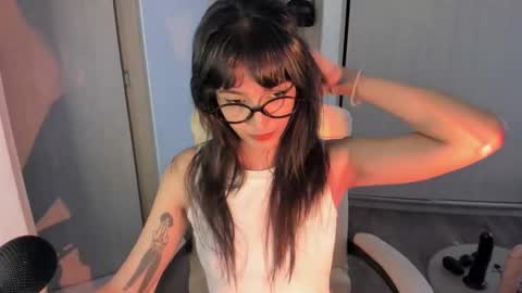 Snapshot of loveablecarol chatting on 2, 12, 2025 Carol online show from 2, 12, 2025