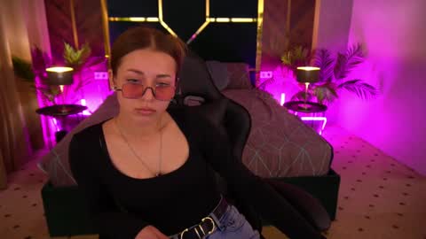 Snapshot of loveedove chatting on 3, 4, 2026 loveedove online show from 3, 4, 2026