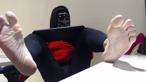 Love feet online show from 21, 12, 2025
