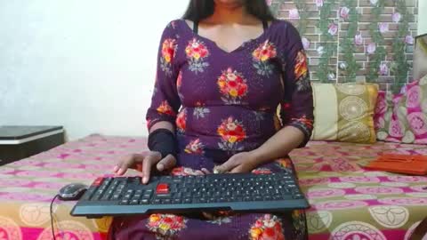 Divya online show from 3, 1, 2025