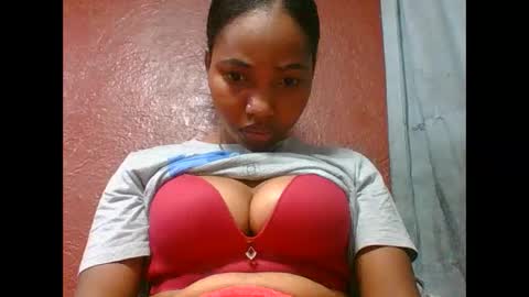 Snapshot of loveinlife750427 chatting on 11, 9, 2025 loveinlife750427 online show from 11, 9, 2025