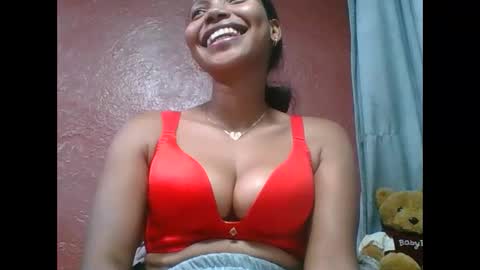 Snapshot of loveinlife750427 chatting on 13, 10, 2025 loveinlife750427 online show from 13, 10, 2025