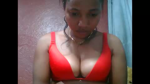 Snapshot of loveinlife750427 chatting on 15, 10, 2025 loveinlife750427 online show from 15, 10, 2025