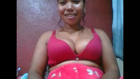 Snapshot of loveinlife750427 chatting on 18, 1, 2026 loveinlife750427 online show from 18, 1, 2026