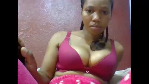 Snapshot of loveinlife750427 chatting on 19, 2, 2026 loveinlife750427 online show from 19, 2, 2026