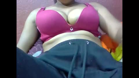 Snapshot of loveinlife750427 chatting on 26, 2, 2026 loveinlife750427 online show from 26, 2, 2026