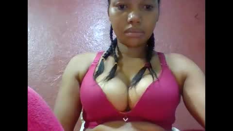 Snapshot of loveinlife750427 chatting on 1, 3, 2026 loveinlife750427 online show from 1, 3, 2026