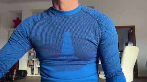 Loveisperfect online show from 14, 12, 2025