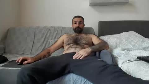 Snapshot of loveivat80 chatting on 5, 10, 2025 loveivat80 online show from 5, 10, 2025