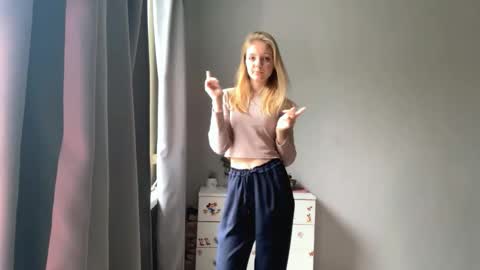 Ella online show from 15, 10, 2025