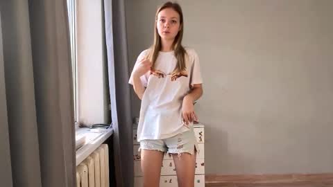 Ella online show from 19, 11, 2025