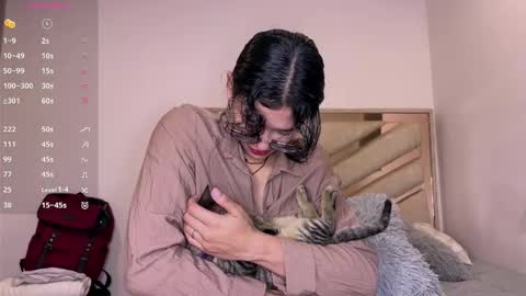 Allyson 3 online show from 18, 12, 2025