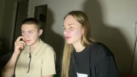 lovely_couple00 online show from 18, 2, 2026