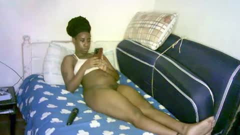 lovely_ebonies2 online show from 28, 3, 2026
