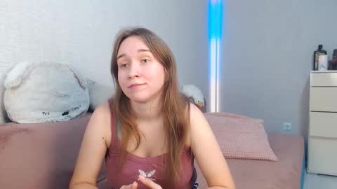 Lovely Hayley online show from 12, 9, 2025