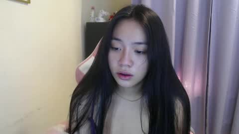 lovely_leah23 online show from 12, 10, 2025