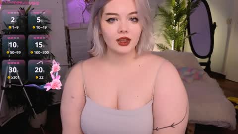 lovely_leilla online show from 10, 12, 2024