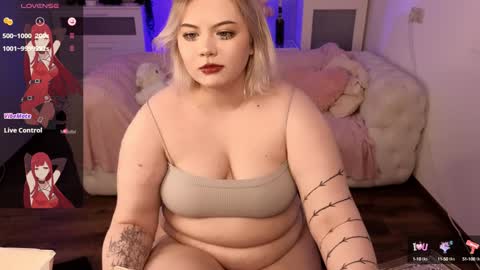 lovely_leilla online show from 13, 1, 2025