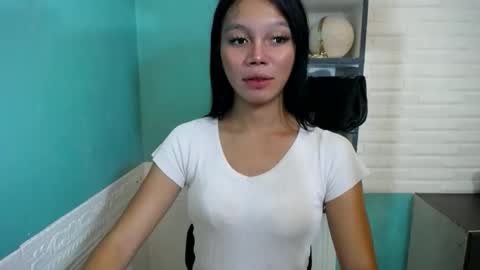Snapshot of lovely_thea_xoxo chatting on 7, 2, 2026 Thea online show from 7, 2, 2026
