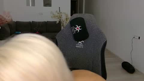 Snapshot of lovelybianca_ chatting on 18, 7, 2026 lovelybianca_ online show from 18, 7, 2026