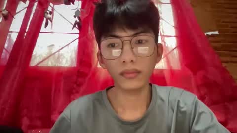 Snapshot of lovelyboy_jm chatting on 9, 5, 2026 lovelyboy_jm online show from 9, 5, 2026