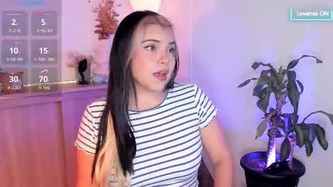 Snapshot of lovelygirl45 chatting on 23, 6, 2026 Valerie online show from 23, 6, 2026