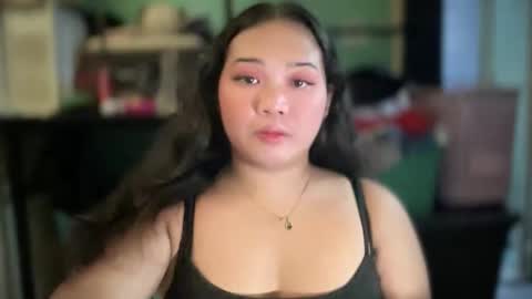 Snapshot of lovelyhot_christinexx chatting on 16, 12, 2025 Christine online show from 16, 12, 2025