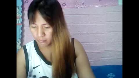 Snapshot of lovelyladylynxxx chatting on 4, 3, 2025 LocwlyLSYlYNXXX online show from 4, 3, 2025