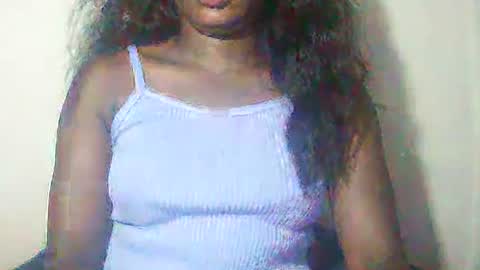 lovelylarra online show from 26, 3, 2026