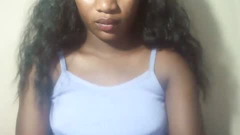 lovelylarra online show from 27, 3, 2026