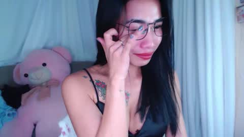 lovelymae18 online show from 4, 12, 2024