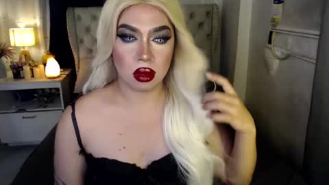 Snapshot of lovelymarie69 chatting on 9, 12, 2024 Rebeca online show from 9, 12, 2024