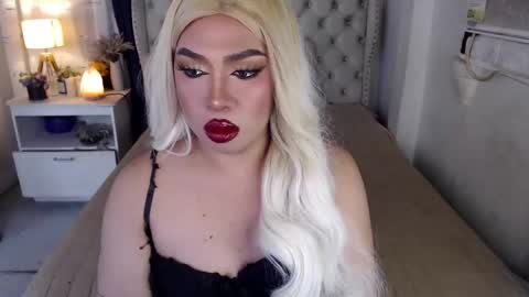 Snapshot of lovelymarie69 chatting on 12, 1, 2025 Rebeca online show from 12, 1, 2025