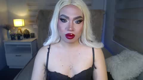 Snapshot of lovelymarie69 chatting on 6, 3, 2025 Rebeca online show from 6, 3, 2025