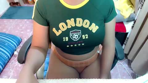 Snapshot of lovelymarish chatting on 15, 10, 2025 lovelymarish online show from 15, 10, 2025